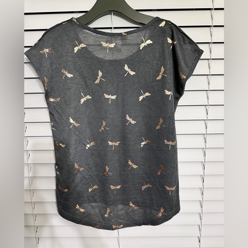 🛍️ Davina super cute Top Size Small